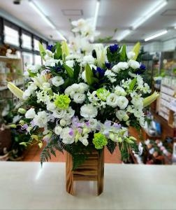 週末は法要のお花が多くて…｜「フラワーショップテラオ」　（愛知県名古屋市守山区の花キューピット加盟店 花屋）のブログ